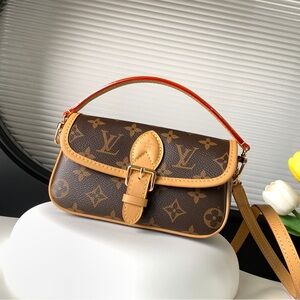 Louis Vuitton Brown Monogram Canvas Shoulder Bag with Tan Trim